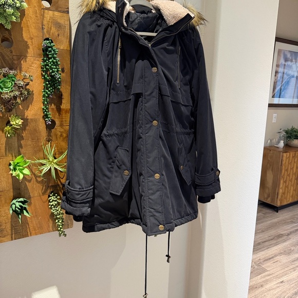 DKNY Quilted Black Jacket - Picture 2 of 8